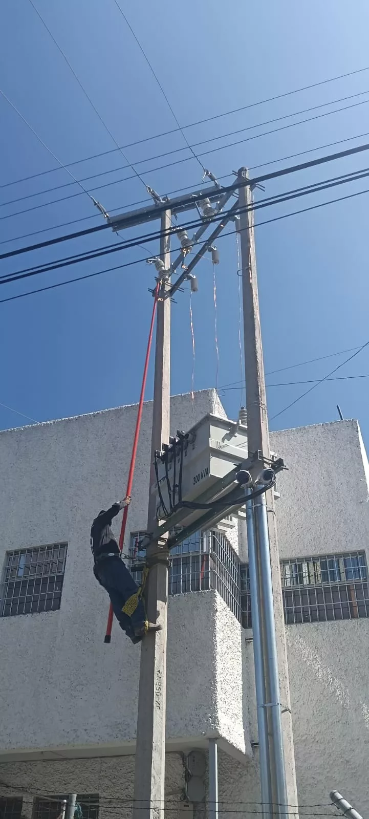 Acometida con transformador de 300kva en nave industrial belenes, construcción y gestoría